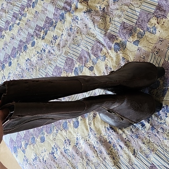 Vegan leather tall riding moto boots. Size 8 - Picture 3 of 8